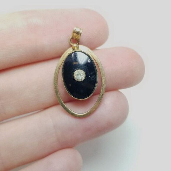 Vintage Van Dell Black and 12k Gold FIlled Pendant, Classic Oval Shape, Estate - Picture 6 of 7